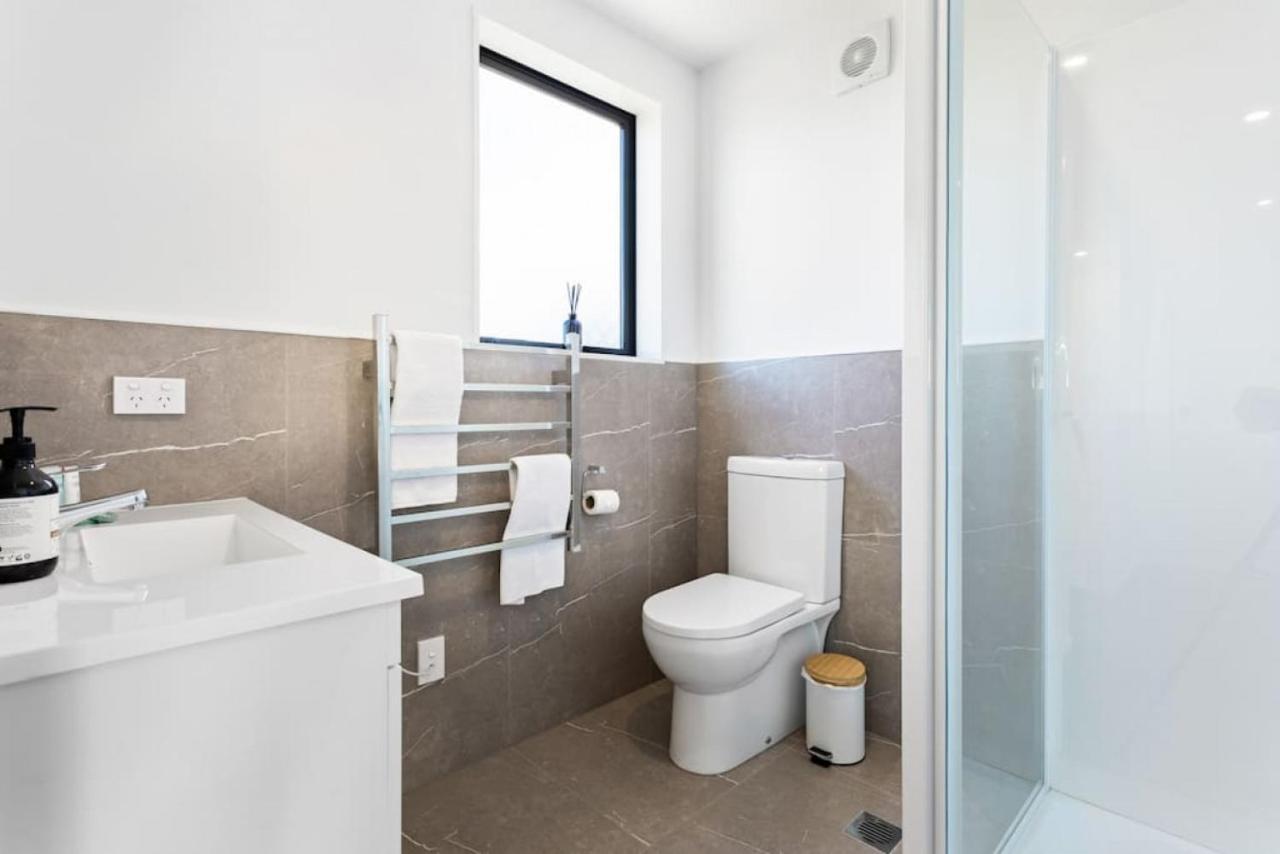 Stunning New 2Br Luxury In Pukekohe - Wifi Netflixヴィラ エクステリア 写真